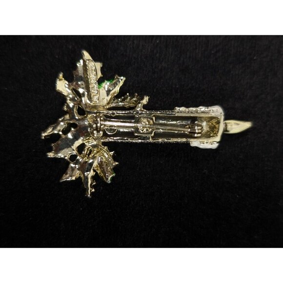Vintage Gerrys Christmas Candle Brooch Gold Tone Textured Green Holly Pin - Picture 7 of 9